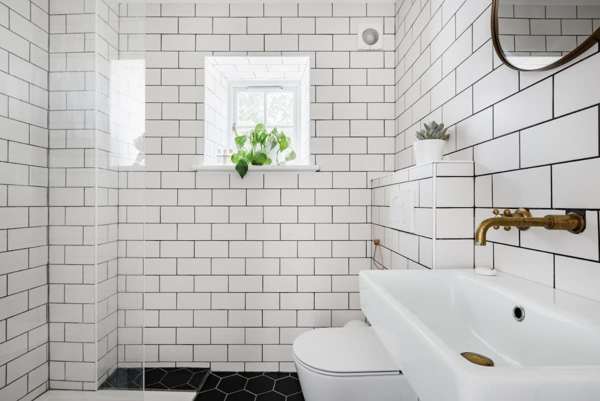 Central Georgian Townhouse With Free Parking Bath Exterior photo